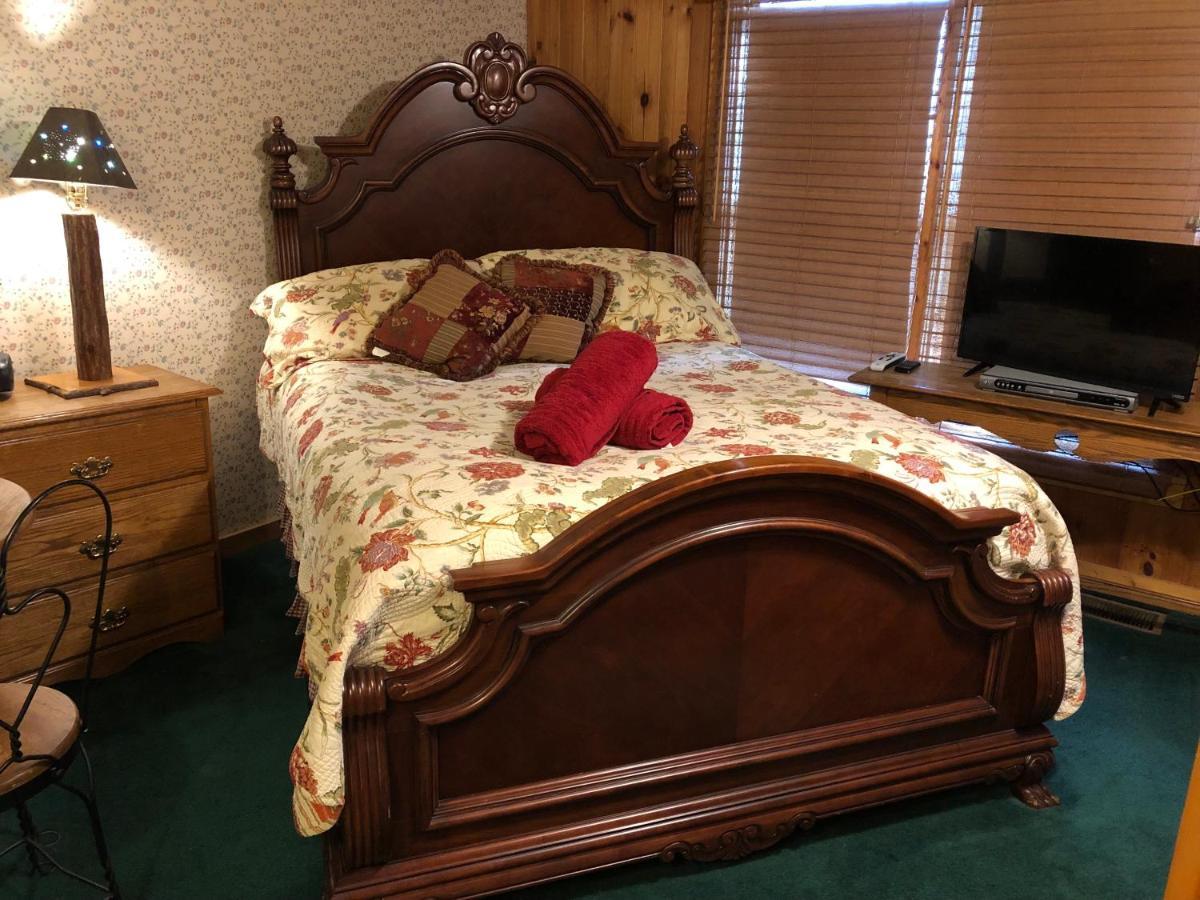 Smokies Bed&Breakfast - Evergreen Cottage Inn Pigeon Forge Buitenkant foto