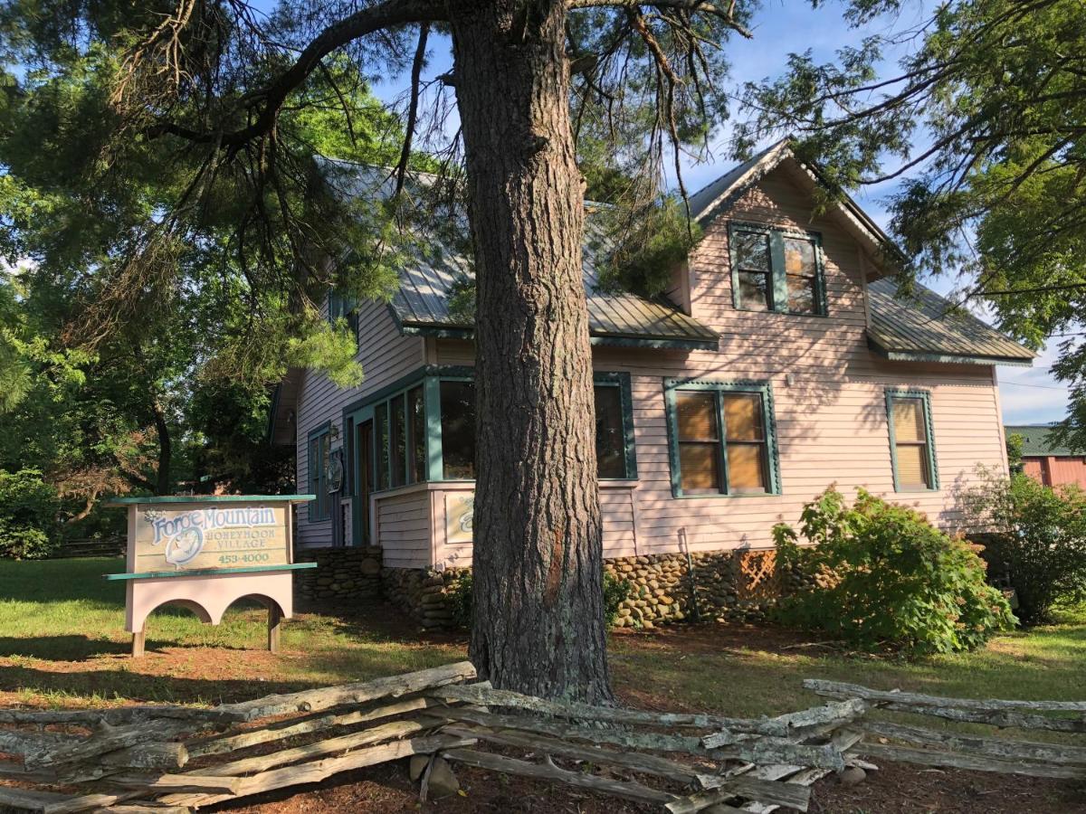 Smokies Bed&Breakfast - Evergreen Cottage Inn Pigeon Forge Buitenkant foto